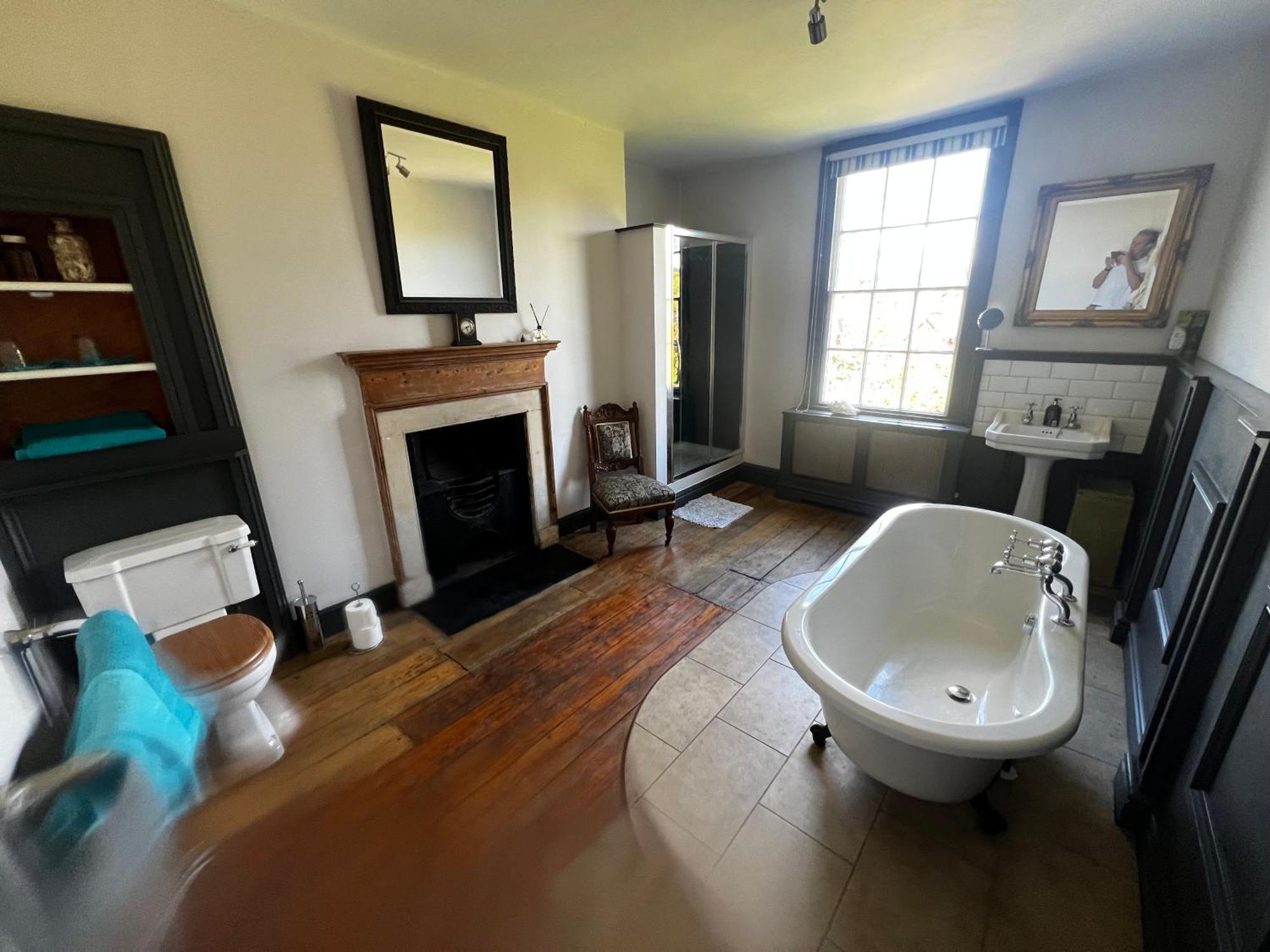 Central Bath, 18Th Century Georgian Rooms Room photo